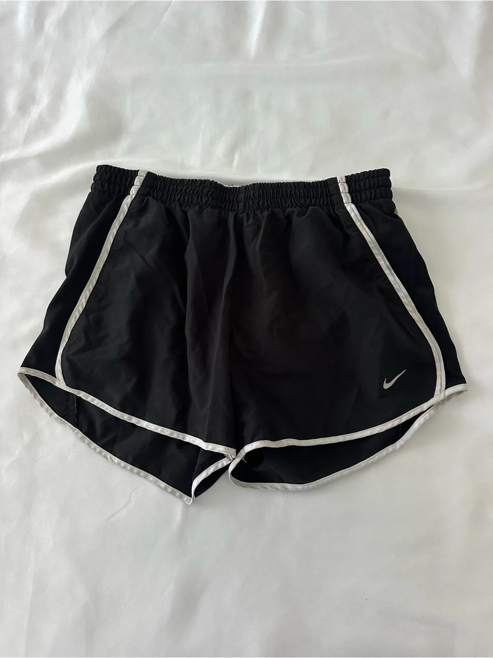 Vintage Nike Women’s Black Running Shorts - Picture 1 of 4